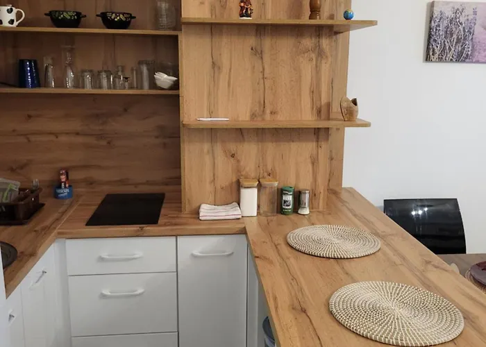 Ricky Apartment